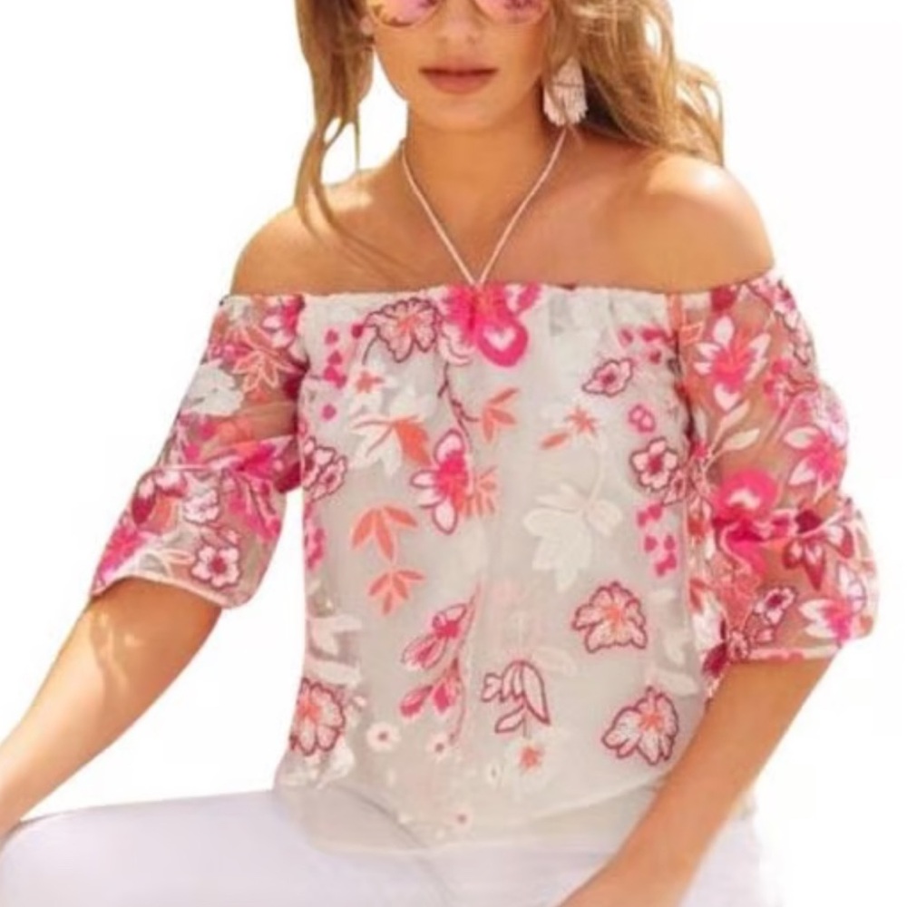 NWT Alexia Admor White Floral Embroidered Boho Style Peasant Top Size Medium